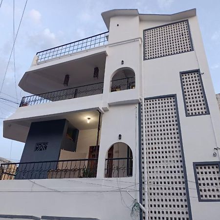מלון פונדיצ'רי Cathe'S Town House מראה חיצוני תמונה