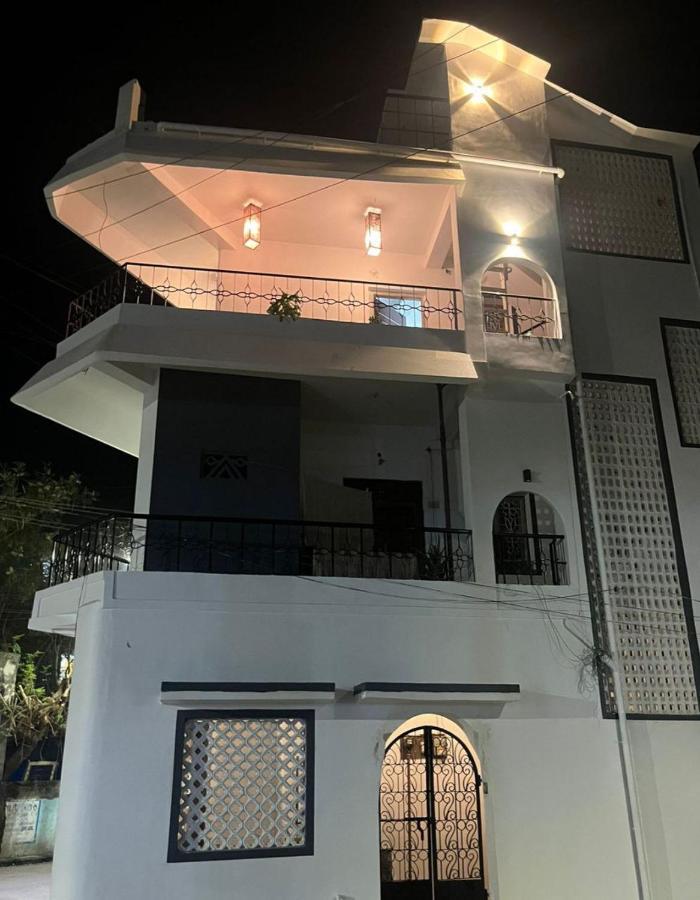 מלון פונדיצ'רי Cathe'S Town House מראה חיצוני תמונה